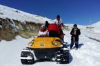 امدادرسانی به سرنشینان ۳۲۳ خودروی گرفتار در برف و کولاک