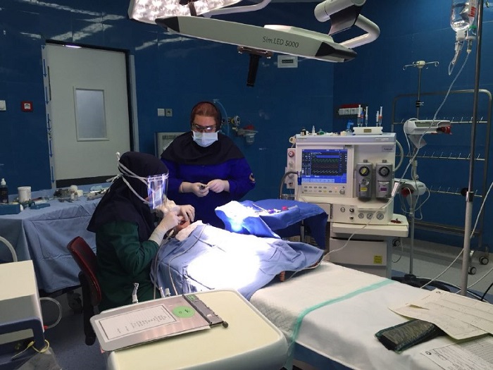 خدمات دندانپزشکی برای کم توانان جسمی و ذهنی حرکتی در بیمارستان نورافشار تهران